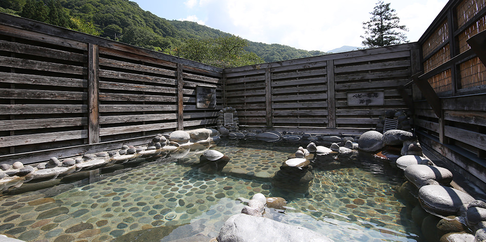 天空露天風呂 木の湯・石の湯